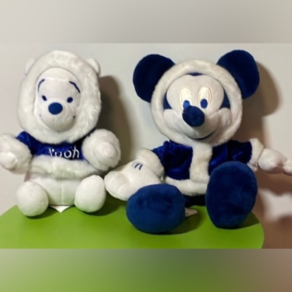 Disney Mickey Mouse & Winnie The Pooh Winter Season Blue & White Toys 6” seated